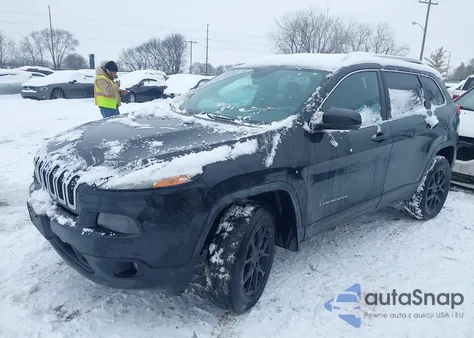 2015 Jeep Cherokee Latitude z USA, uszkodzony, nr VIN 1C4PJMCSXFW538663